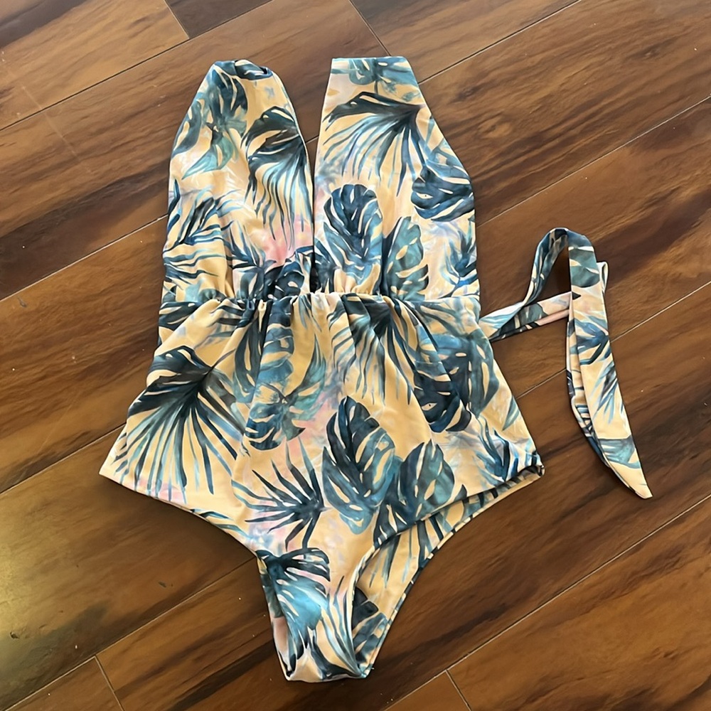 Tori Praver Shangri La Palm Print Andie Swimsuit Size Small - Picture 3 of 10